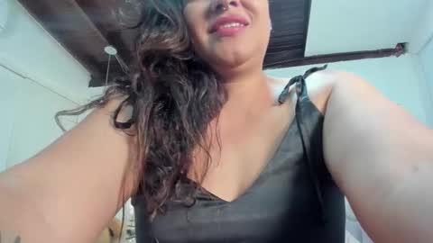 lissaharris online show from December 1, 2025, 4:28 am