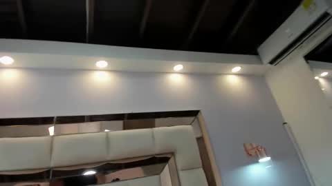 Snapshot of lissaharris chatting on February 1, 2026, 5:17 am lissaharris online show from February 1, 2026, 5:17 am