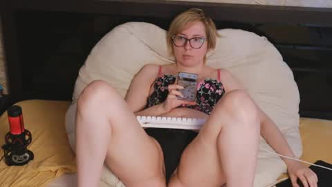 Lissa Ross online show from May 27, 2026, 11:40 am