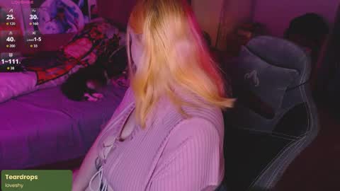 Snapshot of lissamuff chatting on April 21, 2026, 4:12 pm Lissa online show from April 21, 2026, 4:12 pm