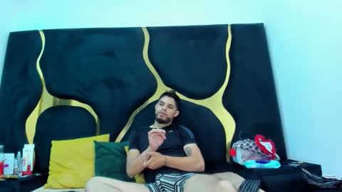 Snapshot of lissandjohnson chatting on December 19, 2025, 5:25 am LISSA JHONS online show from December 19, 2025, 5:25 am