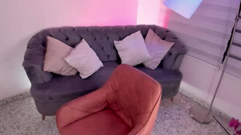 Snapshot of lissascarlett_1 chatting on November 12, 2025, 8:30 pm Lisssa online show from November 12, 2025, 8:30 pm