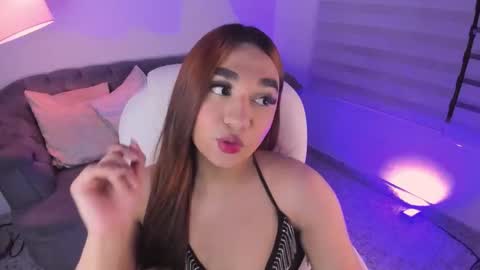 Snapshot of lissascarlett_1 chatting on November 22, 2025, 7:35 pm Lisssa online show from November 22, 2025, 7:35 pm