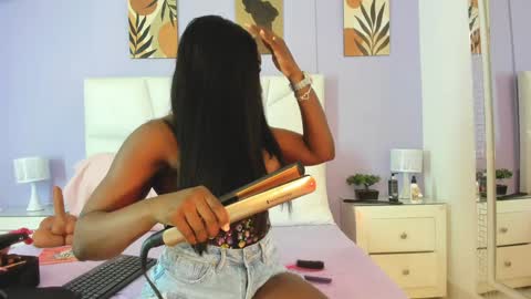 Snapshot of lissetlong69 chatting on December 16, 2024, 5:49 am Lisseth Long online show from December 16, 2024, 5:49 am