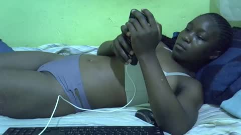 Snapshot of lisssa01 chatting on December 3, 2025, 7:12 pm lisssa01 online show from December 3, 2025, 7:12 pm