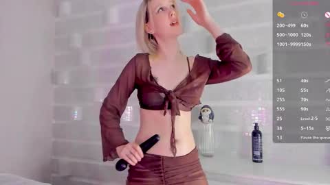 Snapshot of lissylil chatting on December 19, 2025, 3:35 am Alice online show from December 19, 2025, 3:35 am