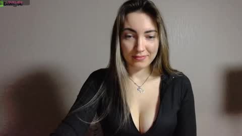 Tina online show from October 1, 2025, 3:51 pm