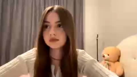 Catherine online show from December 1, 2025, 1:05 pm