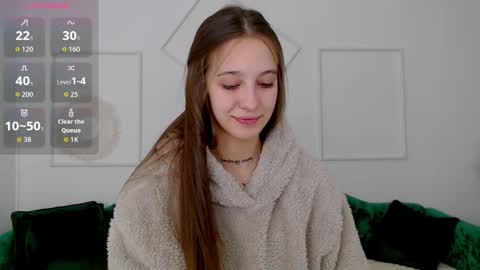 Snapshot of little_cherry___ chatting on October 6, 2025, 6:33 am Lana online show from October 6, 2025, 6:33 am