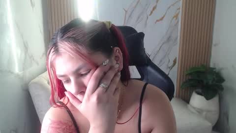 Snapshot of little_cherry_b chatting on November 1, 2025, 8:00 pm Cherri online show from November 1, 2025, 8:00 pm