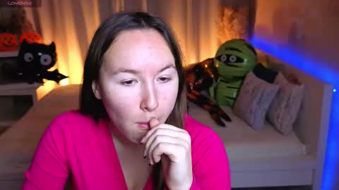 Alexandra online show from October 17, 2025, 2:48 am