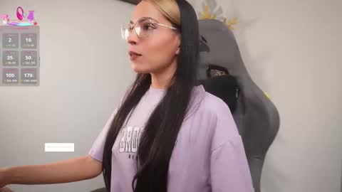 Help me reach 100 likes online show from December 14, 2025, 7:07 pm