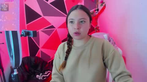Snapshot of little_emma0 chatting on March 23, 2026, 1:09 am Carol online show from March 23, 2026, 1:09 am