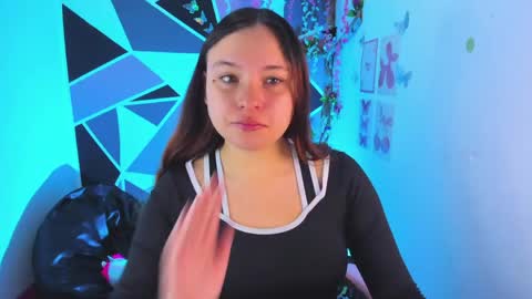 Snapshot of little_emma0 chatting on April 18, 2026, 3:05 pm Carol online show from April 18, 2026, 3:05 pm