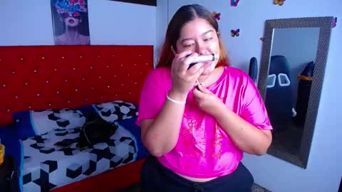 Snapshot of little_flower4you chatting on October 24, 2025, 12:45 pm mai rojas online show from October 24, 2025, 12:45 pm