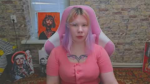 Snapshot of little_kitsune chatting on December 20, 2025, 9:05 am Rachel online show from December 20, 2025, 9:05 am