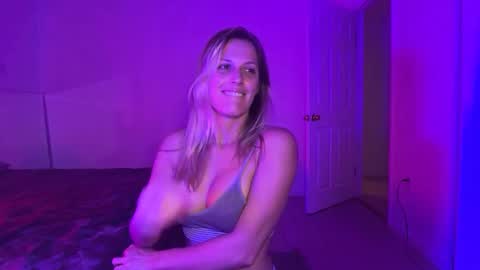 Snapshot of little_lies chatting on January 8, 2026, 2:25 am little lies online show from January 8, 2026, 2:25 am