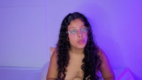 little_lilith_apple online show from November 13, 2025, 7:35 pm