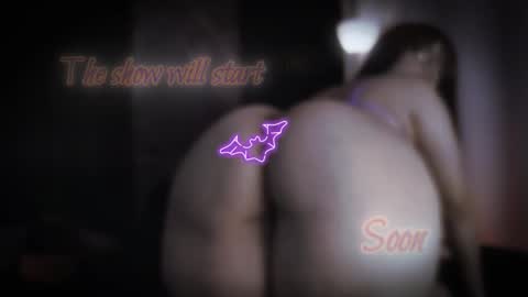 Maeve  online show from October 15, 2025, 5:02 pm