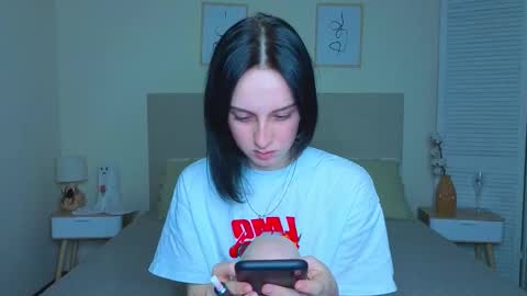 Snapshot of little_mollee chatting on November 14, 2025, 4:28 pm little_mollee online show from November 14, 2025, 4:28 pm