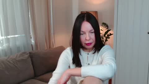 Nicole online show from February 1, 2026, 12:59 pm
