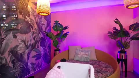 Paulette online show from October 19, 2025, 1:12 pm