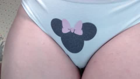 Snapshot of little_pearl_ chatting on October 29, 2025, 7:59 pm Adaline online show from October 29, 2025, 7:59 pm