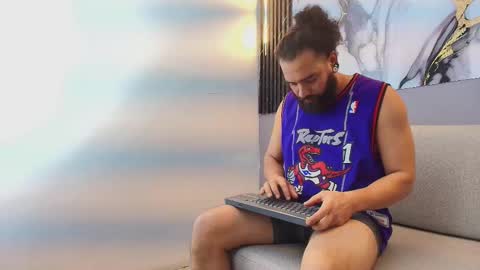 little_ronny online show from January 19, 2026, 5:44 am