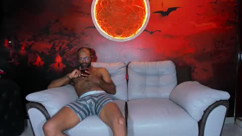 Snapshot of little_show_sexy chatting on February 16, 2026, 5:47 am little_show_sexy online show from February 16, 2026, 5:47 am