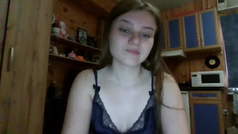 little_shygirl_ online show from October 15, 2025, 4:23 am