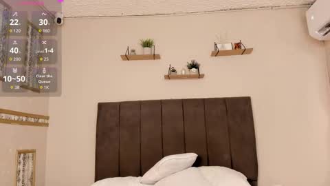 alex online show from October 13, 2025, 7:58 pm