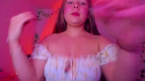 Snapshot of little_tifanny82 chatting on March 5, 2026, 6:59 pm Tifanny online show from March 5, 2026, 6:59 pm