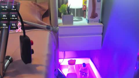 Snapshot of little_valentinaa chatting on February 27, 2026, 12:16 pm little_valentinaa online show from February 27, 2026, 12:16 pm