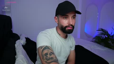 Snapshot of little_vannesaa chatting on December 29, 2024, 2:38 am little_vannesaa online show from December 29, 2024, 2:38 am