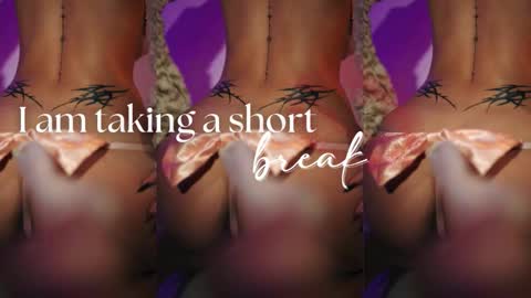 Snapshot of little_vel chatting on February 18, 2026, 7:43 pm Im your little Velinda online show from February 18, 2026, 7:43 pm