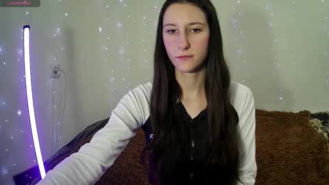 Snapshot of littleahwitch chatting on March 5, 2025, 10:33 am LittleAhWitch online show from March 5, 2025, 10:33 am