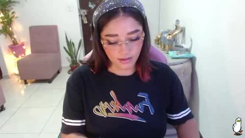 Snapshot of littleangelx_m chatting on February 21, 2025, 8:16 pm Daniela online show from February 21, 2025, 8:16 pm