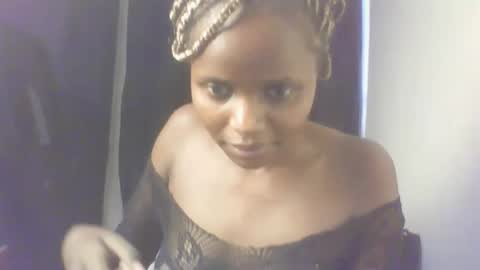 Snapshot of littlebunny2_ chatting on December 22, 2025, 2:25 pm littlebunny2 online show from December 22, 2025, 2:25 pm