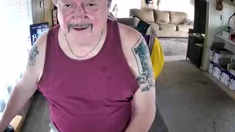 Littled83057 online show from October 31, 2025, 5:47 pm