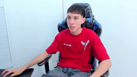 Snapshot of littledanny_ chatting on January 13, 2026, 5:51 pm DANNY online show from January 13, 2026, 5:51 pm