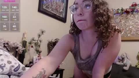 Snapshot of littledeathtrap chatting on December 12, 2024, 6:31 pm littledeathtrap online show from December 12, 2024, 6:31 pm