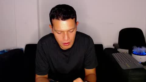 Manu online show from November 29, 2025, 9:40 pm