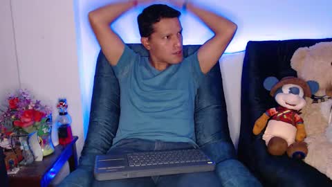 Snapshot of littledicklatin chatting on February 2, 2026, 2:54 am Manu online show from February 2, 2026, 2:54 am