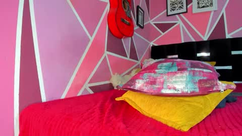 Snapshot of littledoll__ chatting on January 18, 2026, 1:37 pm --- Onlyfans Free -- online show from January 18, 2026, 1:37 pm