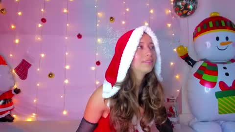 littlee_emma_ online show from December 31, 2024, 9:31 am