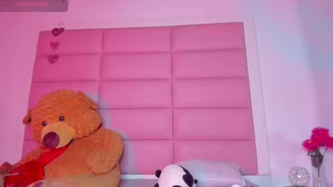 littlee_emma_ online show from January 27, 2025, 3:15 am