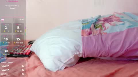 Tania  online show from November 17, 2025, 1:11 am