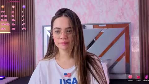 Snapshot of littleesara18 chatting on March 14, 2026, 11:04 am Sara online show from March 14, 2026, 11:04 am