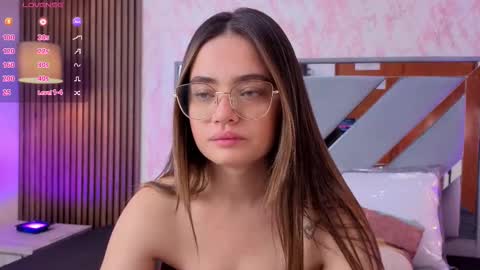 Snapshot of littleesara18 chatting on March 19, 2026, 11:03 am Sara online show from March 19, 2026, 11:03 am