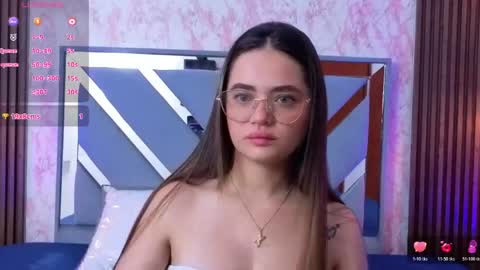 Snapshot of littleesara18 chatting on April 15, 2026, 11:06 am Sara online show from April 15, 2026, 11:06 am